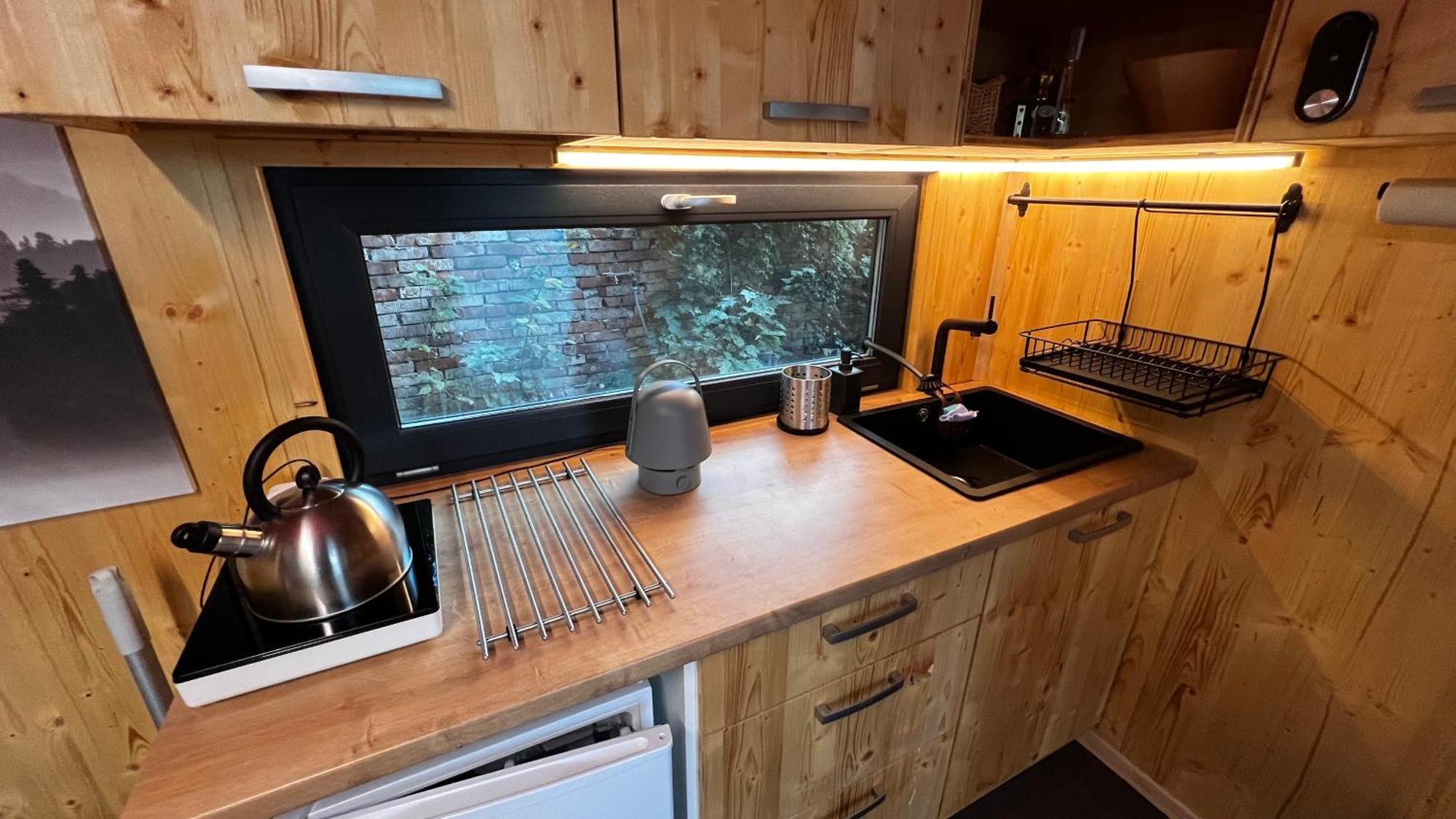 Tiny House Baraczek Brno-Jundrov, Ulice Veslarska Apartment Luaran gambar